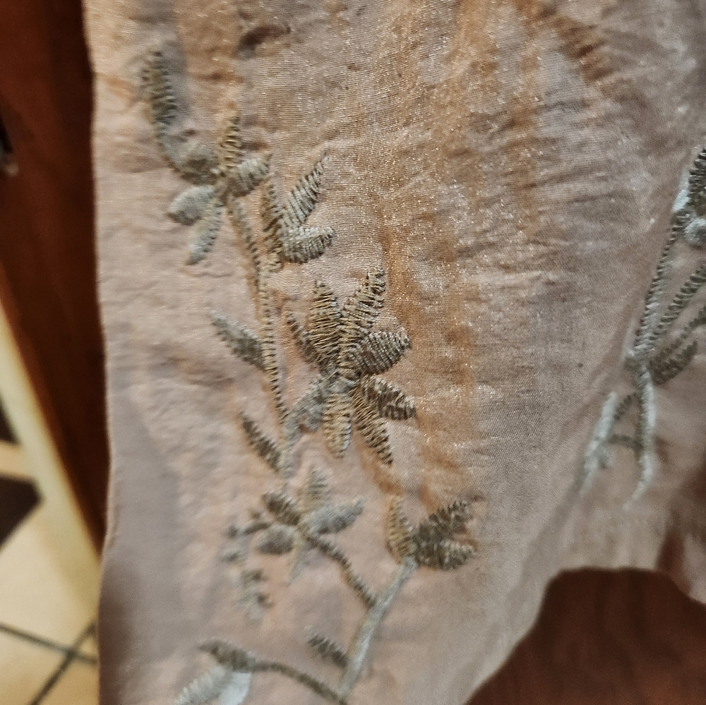 Blouse - Picture 6 of 7